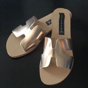 Steve Madden rose gold sandals size 6